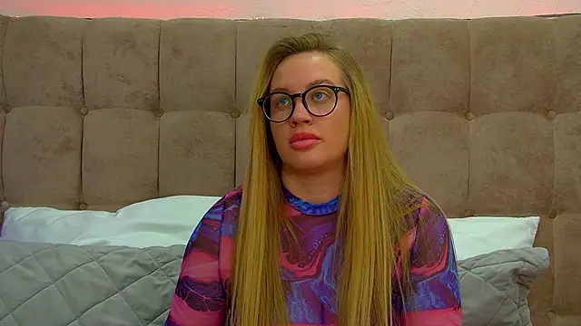 MariaNeumann online show from March 7, 7:08 am