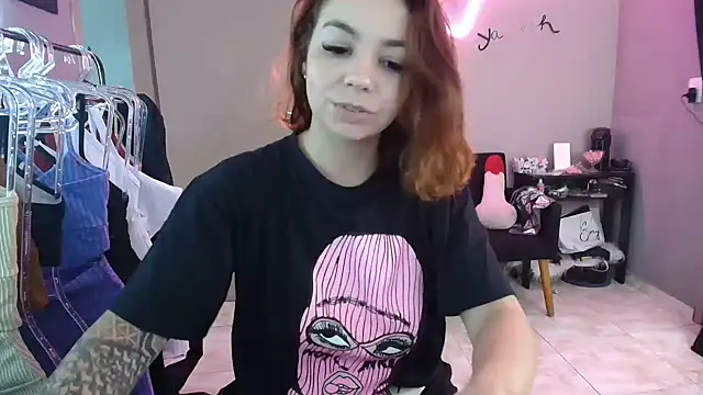 HotRuiva online show from December 30, 7:42 pm