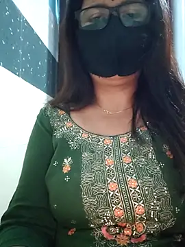 Aishwaryaa 69 online show from March 17, 3:47 am