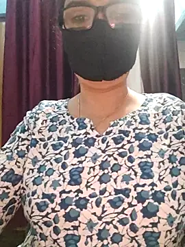 Aishwaryaa 69 online show from October 2, 4:19 am