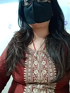 Aishwaryaa 69 online show from March 6, 8:55 am