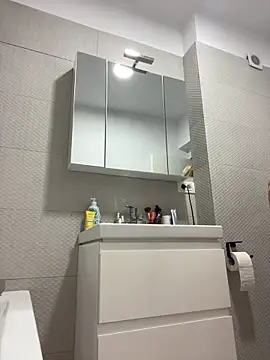 Chloe Richardson online show from March 16, 7:04 am