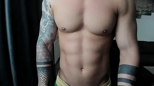 Snapshot of Richarddarell1 chatting on May 10, 4:50 am Richarddarell1 online show from May 10, 4:50 am