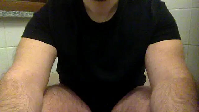 Snapshot of Gladiator_3 chatting on December 26, 3:31 pm Gladiator 3 online show from December 26, 3:31 pm