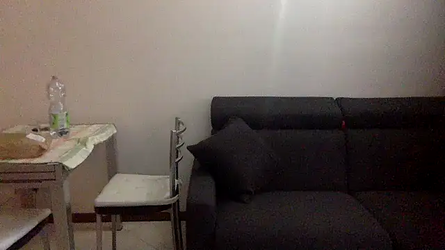 Snapshot of Gladiator_3 chatting on February 12, 11:07 am Gladiator 3 online show from February 12, 11:07 am