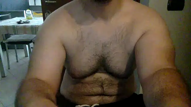 Snapshot of Gladiator_3 chatting on June 12, 8:13 am Gladiator 3 online show from June 12, 8:13 am