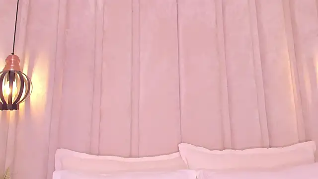 Snapshot of bonniekim_ chatting on February 20, 12:47 pm bonniekim  online show from February 20, 12:47 pm