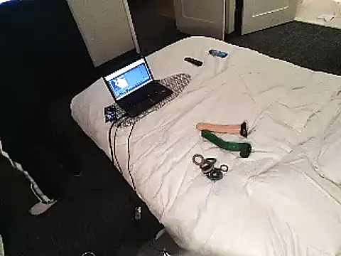 Jacknjimmyjohn online show from December 11, 12:55 pm