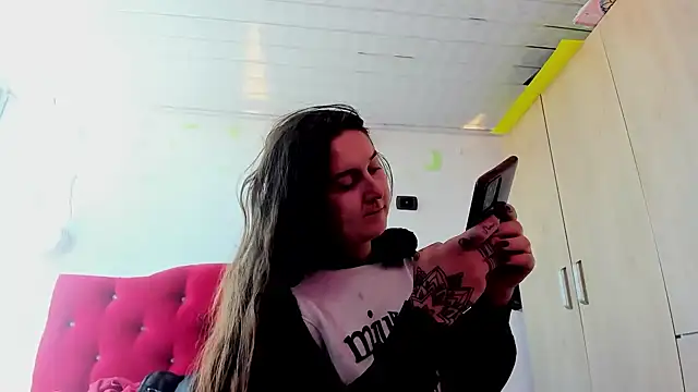 Sweet-Suck69 online show from January 20, 3:50 pm