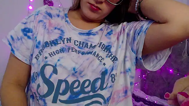 Snapshot of Giia_paiige18 chatting on March 22, 6:11 am Giia paiige18 online show from March 22, 6:11 am