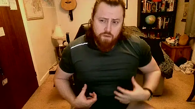 Hairy Guy30 online show from January 10, 7:11 pm