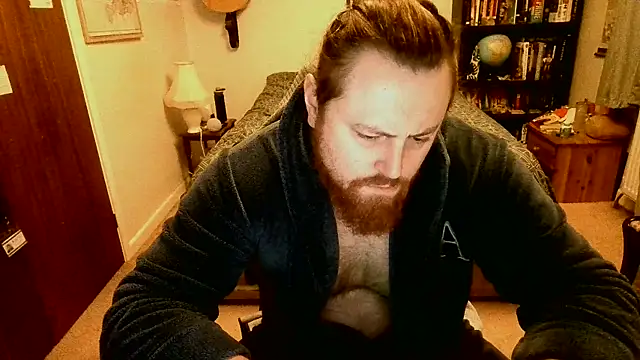 Hairy Guy30 online show from January 15, 4:54 pm