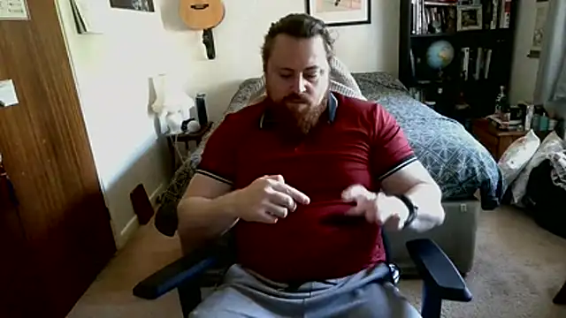 Hairy Guy30 online show from April 30, 4:46 pm