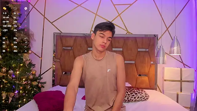 Snapshot of Gerony_ chatting on December 19, 4:34 am Gerony online show from December 19, 4:34 am