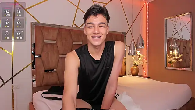 Snapshot of Gerony_ chatting on January 23, 5:02 am Gerony online show from January 23, 5:02 am