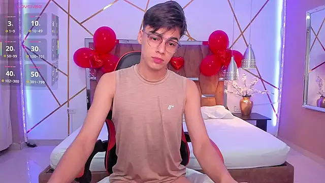 Snapshot of Gerony_ chatting on February 2, 8:24 am Gerony online show from February 2, 8:24 am