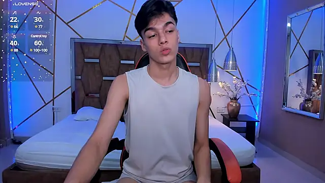 Snapshot of Gerony_ chatting on February 8, 4:57 am Gerony online show from February 8, 4:57 am