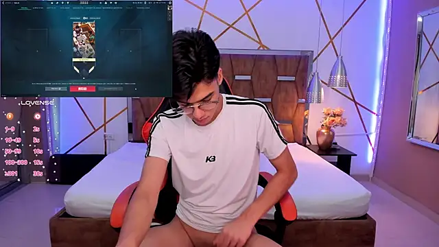 Snapshot of Gerony_ chatting on February 24, 8:06 am Gerony online show from February 24, 8:06 am