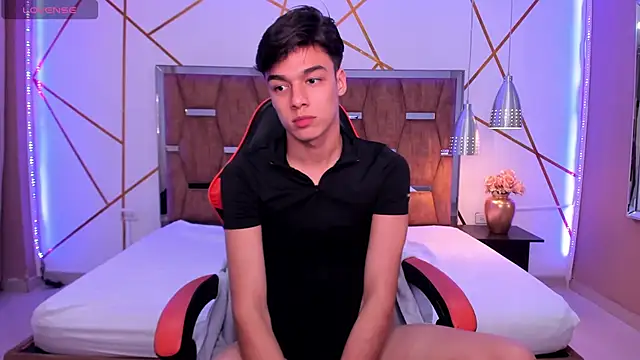 Snapshot of Gerony_ chatting on March 13, 8:59 am Gerony online show from March 13, 8:59 am