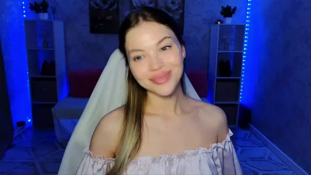 Snapshot of EmmyMills chatting on June 30, 9:49 pm EmmyMills online show from June 30, 9:49 pm