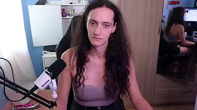 MemiKouki online show from September 22, 4:09 pm