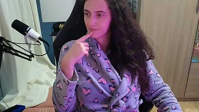 MemiKouki online show from October 9, 5:44 pm