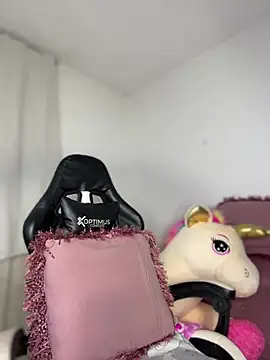 Miaa love6969 online show from April 21, 11:51 pm