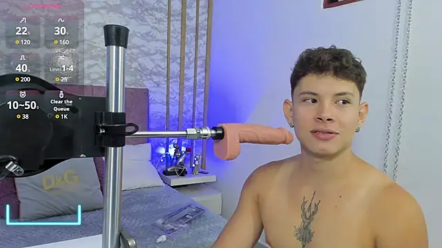 Snapshot of its_liam18 chatting on February 8, 12:38 am its liam18 online show from February 8, 12:38 am