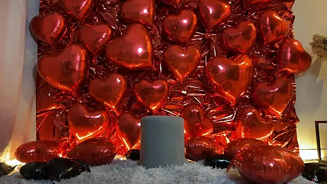 AnnaTrueno online show from February 13, 7:43 pm