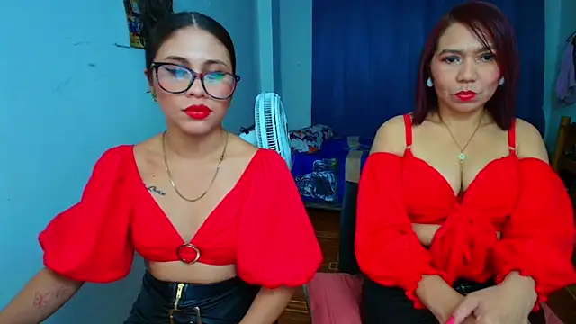 Snapshot of dannamomcerrat chatting on February 20, 2:40 am dannamomcerrat online show from February 20, 2:40 am