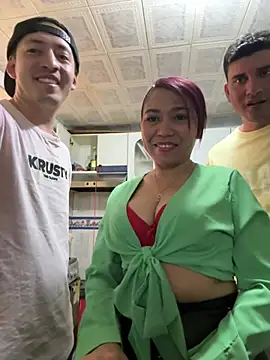 Snapshot of dannamomcerrat chatting on February 22, 7:47 pm dannamomcerrat online show from February 22, 7:47 pm