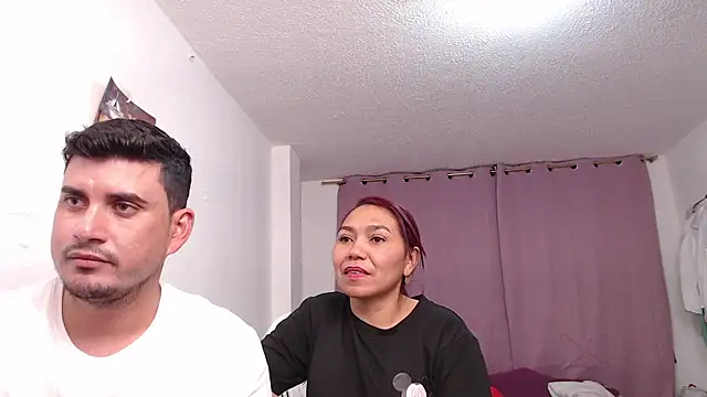 Snapshot of dannamomcerrat chatting on March 16, 8:10 am dannamomcerrat online show from March 16, 8:10 am