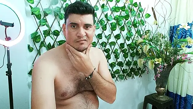 Snapshot of dannamomcerrat chatting on September 27, 12:04 am dannamomcerrat online show from September 27, 12:04 am