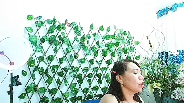 Snapshot of dannamomcerrat chatting on September 28, 8:47 pm dannamomcerrat online show from September 28, 8:47 pm