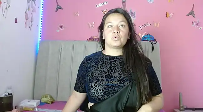 Snapshot of monickhot303av chatting on January 14, 11:48 pm monickhot303av online show from January 14, 11:48 pm