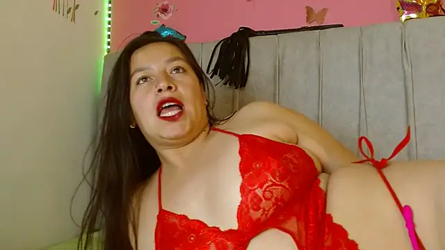 Snapshot of monickhot303av chatting on February 4, 5:42 am monickhot303av online show from February 4, 5:42 am