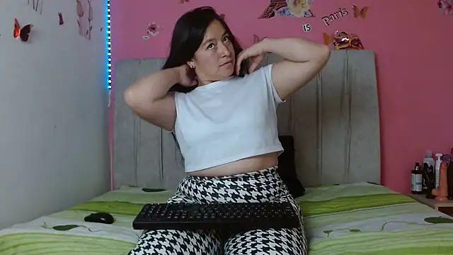 Snapshot of monickhot303av chatting on February 13, 2:56 am monickhot303av online show from February 13, 2:56 am