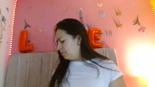 Snapshot of monickhot303av chatting on February 28, 3:37 am monickhot303av online show from February 28, 3:37 am