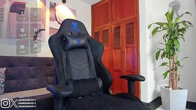  joansoto online show from September 9, 2:05 pm