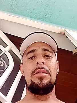 Snapshot of fire_menxxx001 chatting on February 2, 12:35 pm fire menxxx001 online show from February 2, 12:35 pm