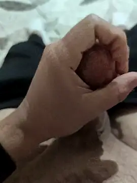 Snapshot of ssikerek23 chatting on October 6, 11:13 pm ssikerek23 online show from October 6, 11:13 pm