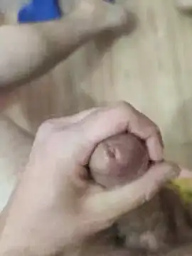 Snapshot of ssikerek23 chatting on October 15, 4:29 pm ssikerek23 online show from October 15, 4:29 pm