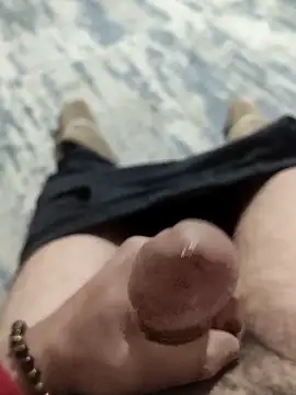 Snapshot of ssikerek23 chatting on March 1, 12:12 am ssikerek23 online show from March 1, 12:12 am