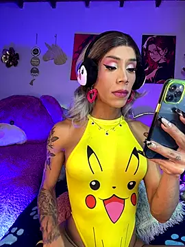 Snapshot of Alexa_Chanell_Oficial chatting on November 6, 3:29 am Alexa Chanell Oficial online show from November 6, 3:29 am