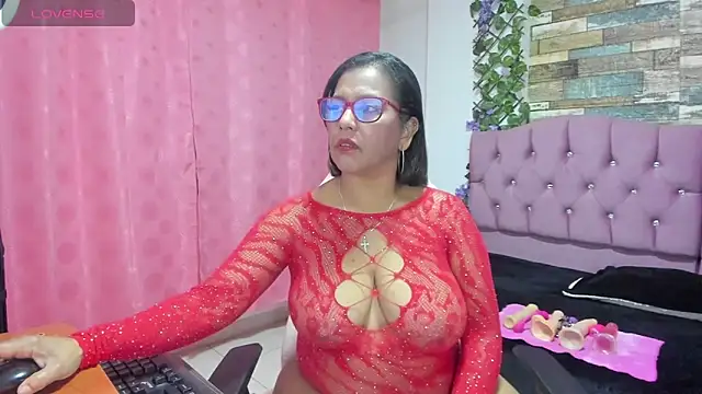 elizabeth mature23 online show from December 24, 1:28 pm