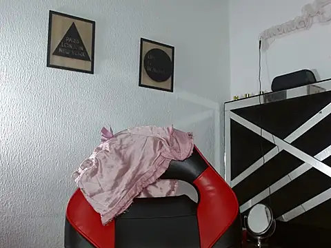 elizabeth mature23 online show from April 14, 1:06 pm