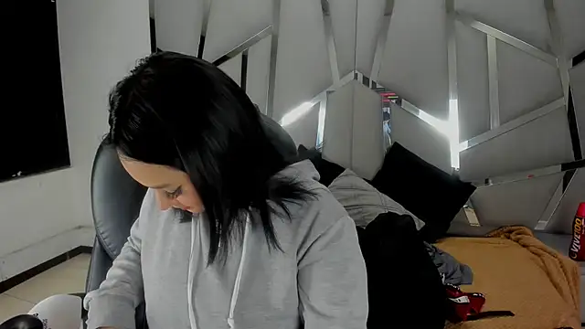 Catherinee69 x online show from July 22, 4:26 am