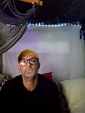 Cadillacninja online show from November 4, 8:35 am