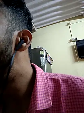 Snapshot of saggy1218 chatting on November 6, 3:13 pm saggy1218 online show from November 6, 3:13 pm