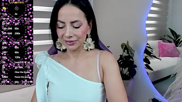 veronika naughty online show from November 17, 2:56 pm